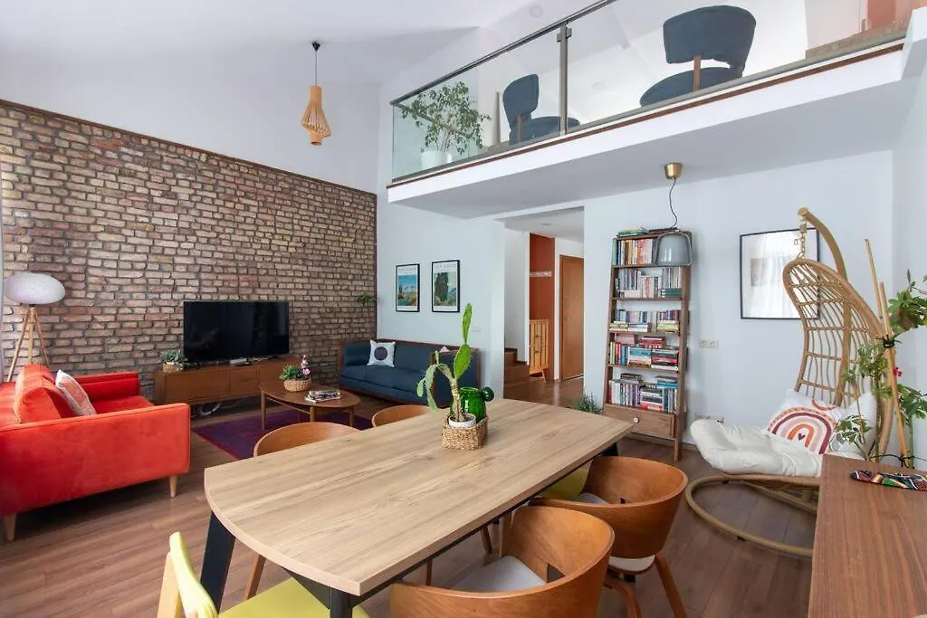 Appartamento Unique 3Br Loft W Private Terrace Views & All Acs Provincia di Provincia di Istanbul Turchia